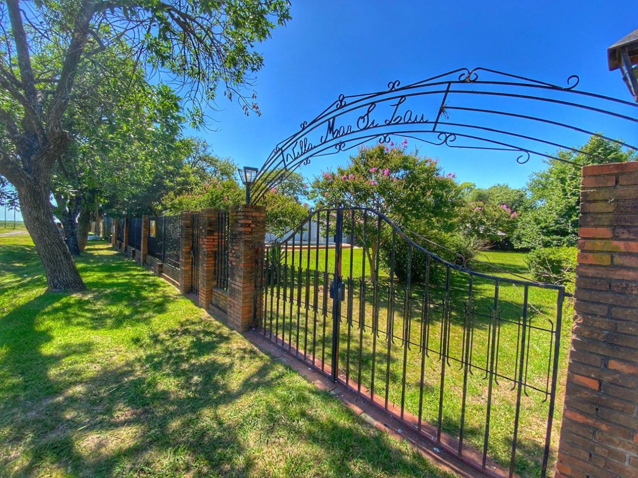 Rio Gualeguaychu - a metros de costanera - 