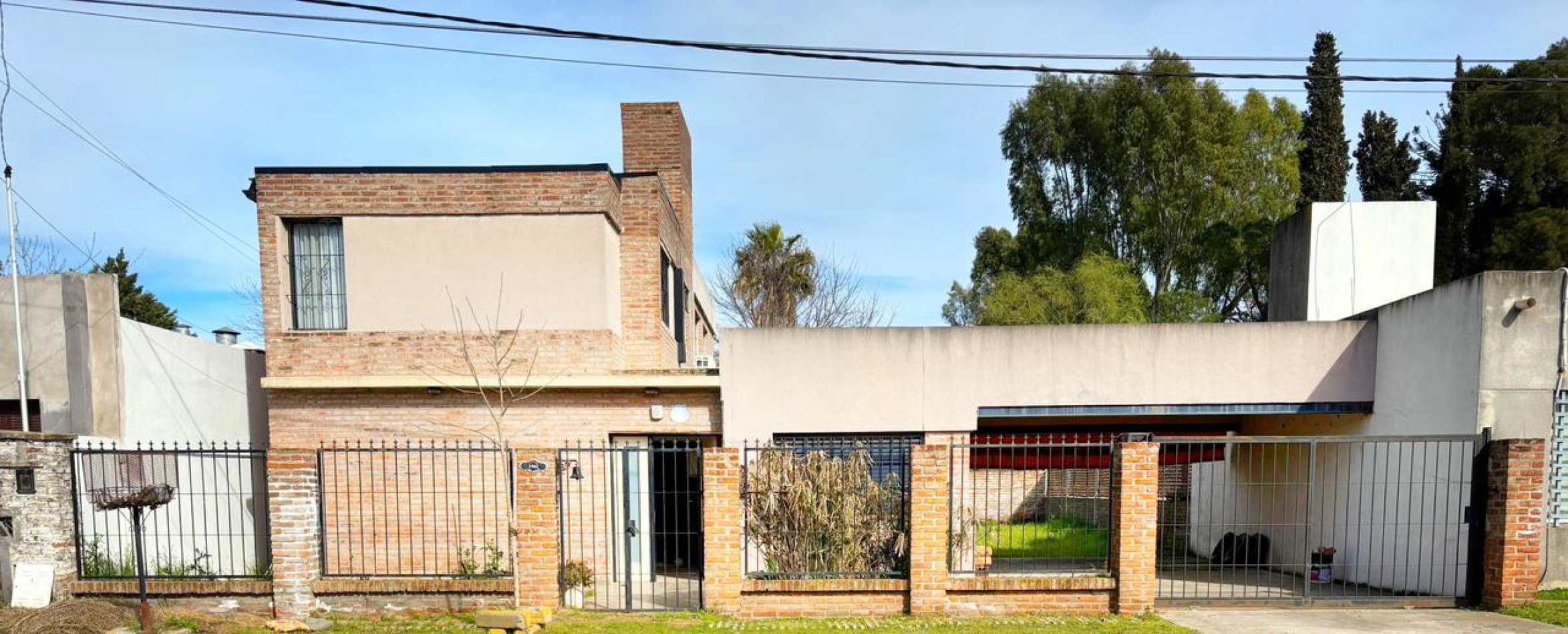 Calle 19 No 2062 - Los Troncos